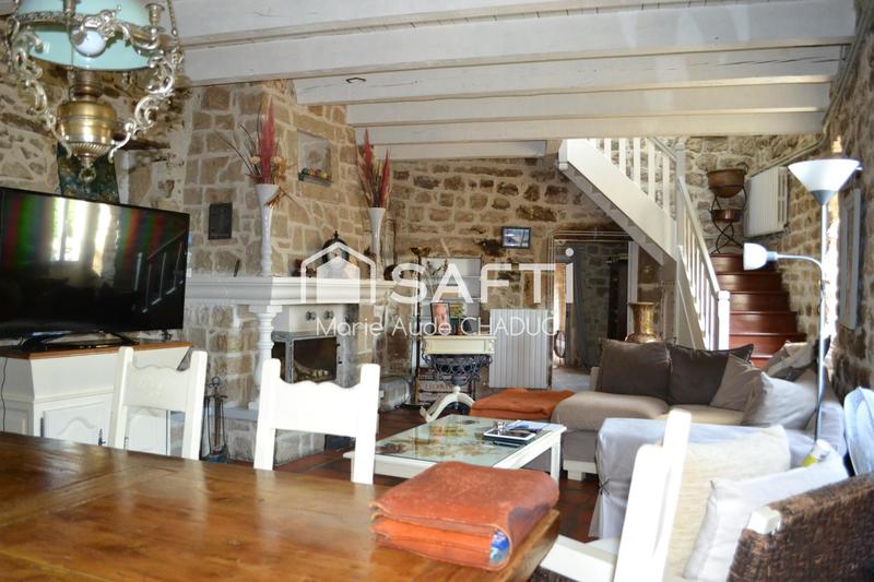 Maison - 272 m² - 9 pièces