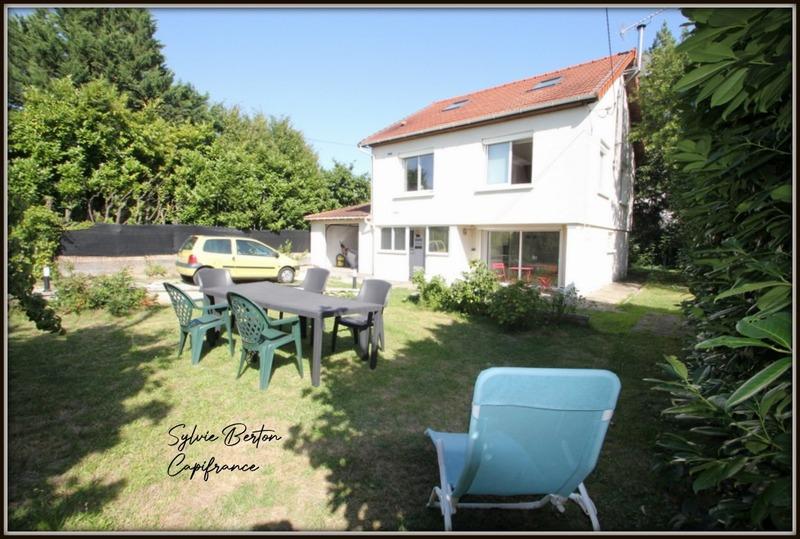 Maison - 114 m² - 8 pièces