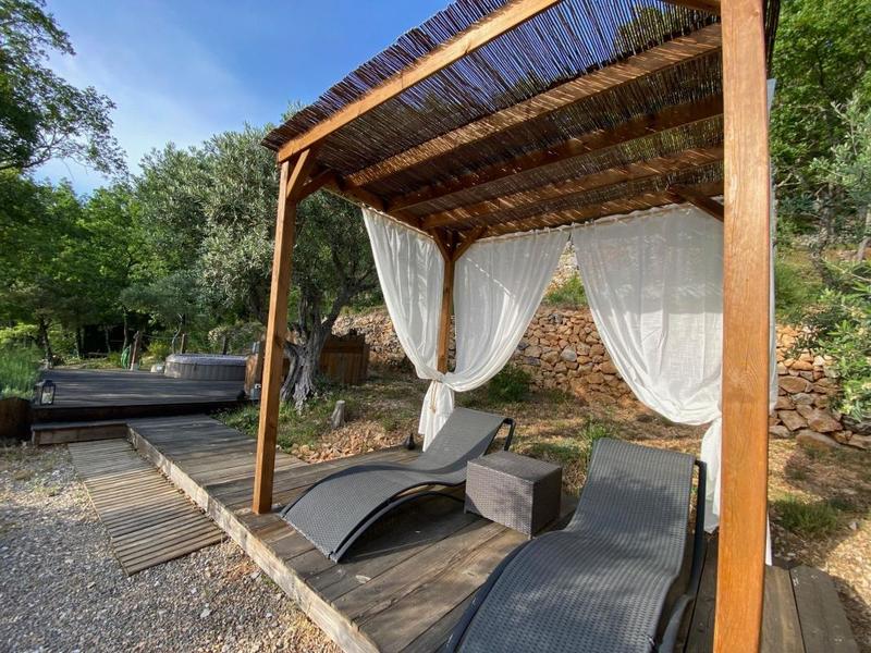 Villa - 232 m² - 8 pièces