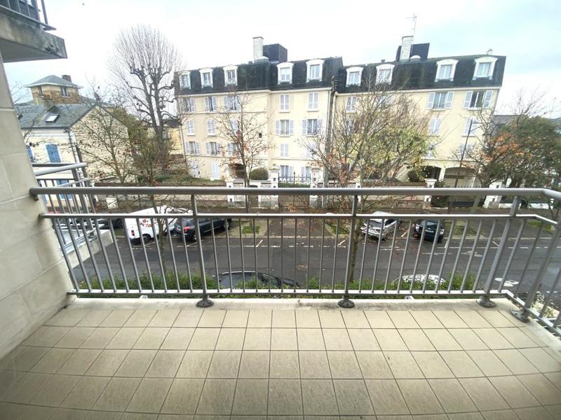 Appartement ancien - 77 m² - 3 pièces