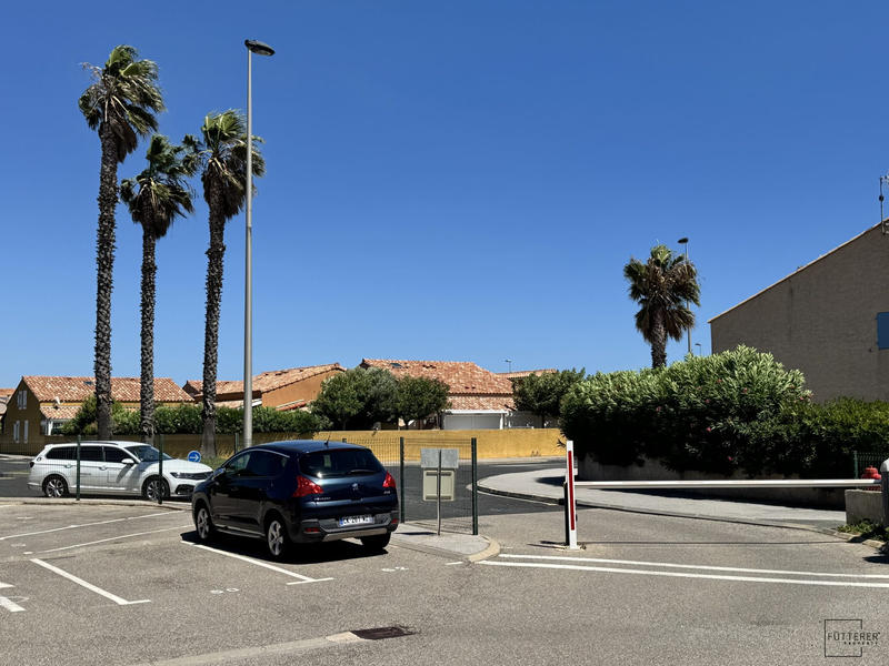 Parking / Garage - 17 m²