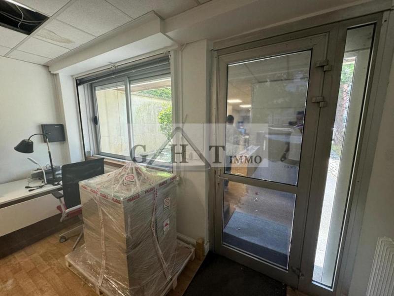 Local commercial - 152 m²