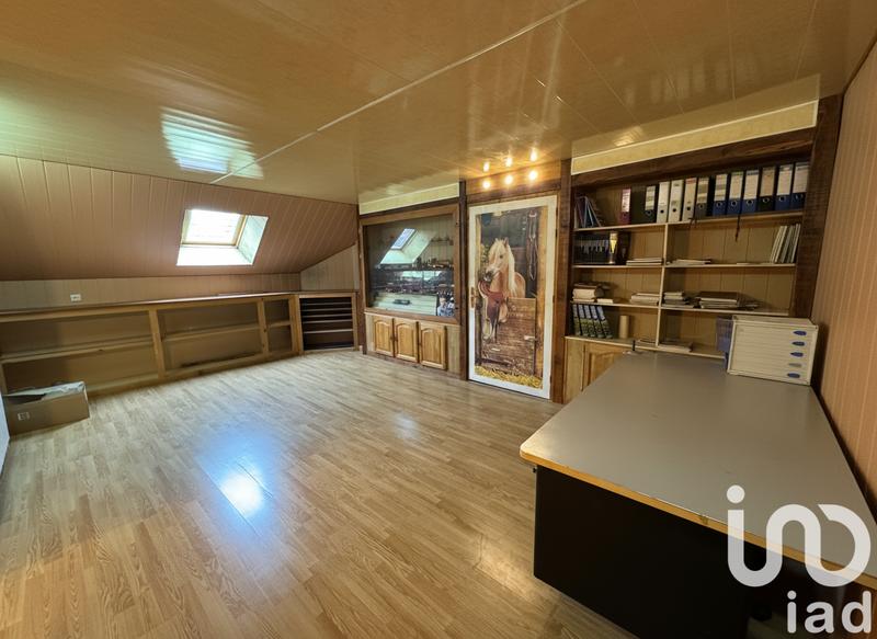 Maison - 260 m² - 7 pièces