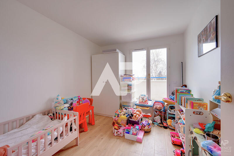 Appartement - 110 m² - 5 pièces