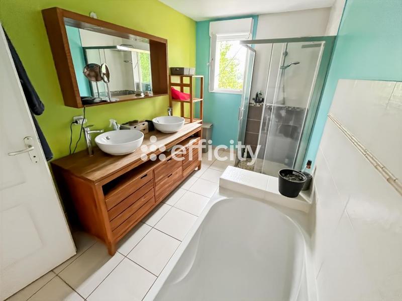 Maison - 120 m² - 5 pièces