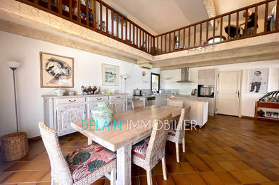 Maison - 149 m² - 4 pièces