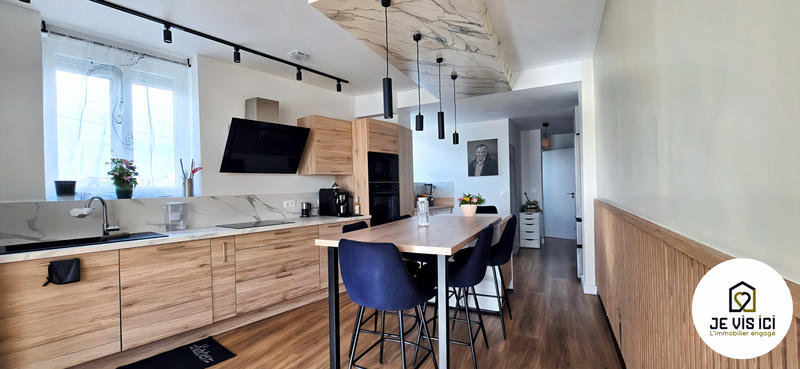 Maison - 98 m² - 5 pièces