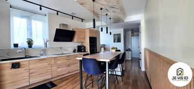 Maison - 98 m² - 5 pièces