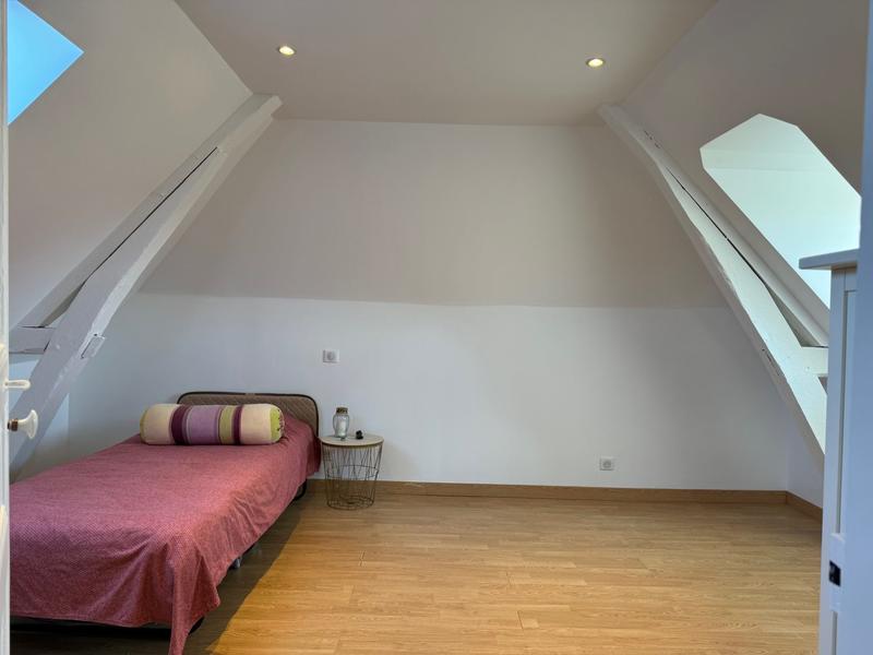 Maison - 195 m² - 9 pièces