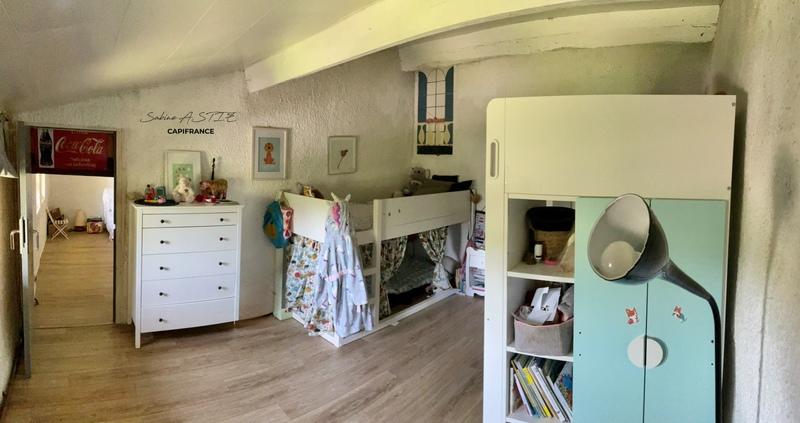 Maison - 259 m² - 9 pièces