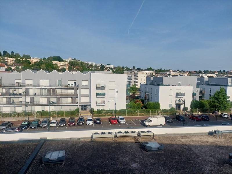 Appartement - 94 m² - 5 pièces