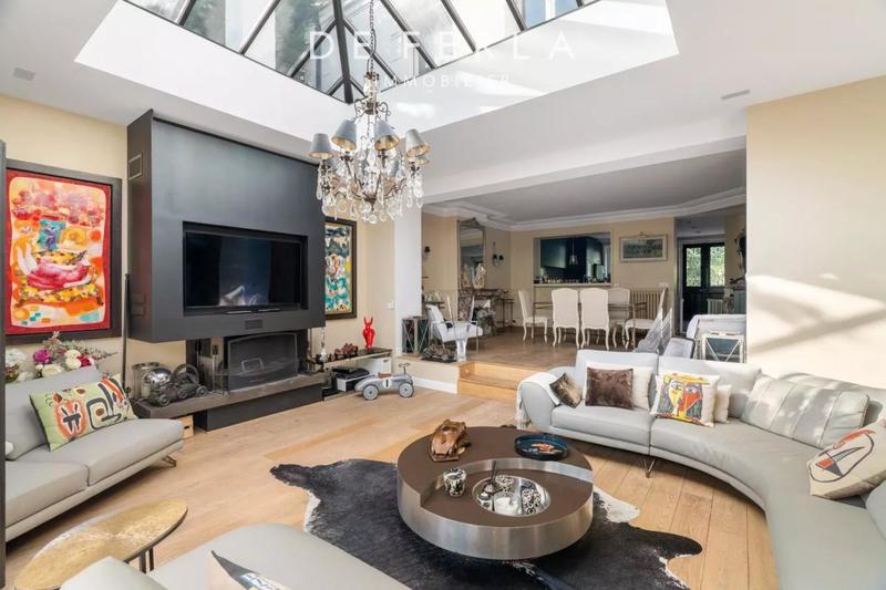 Villa - 370 m² - 12 pièces