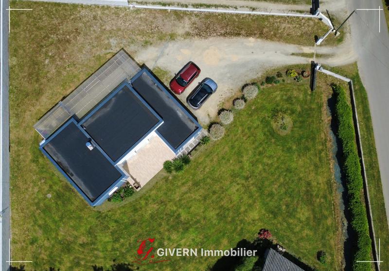 Maison - 99 m² - 5 pièces