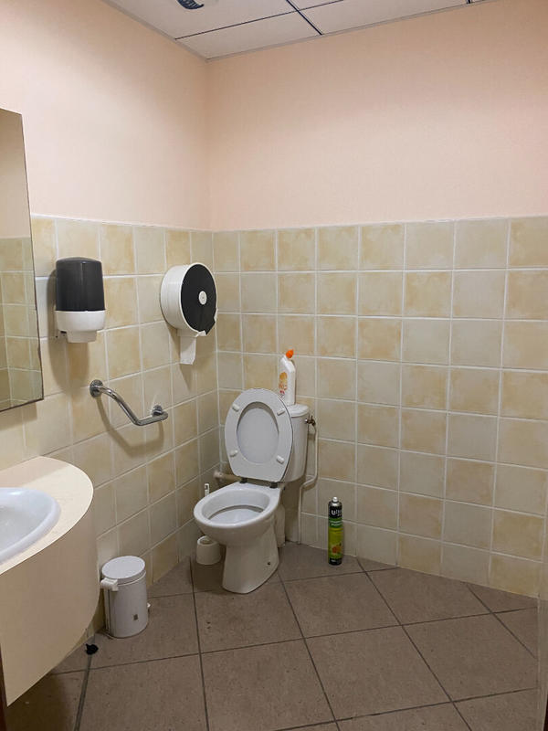 Local commercial - 116 m² - 7 pièces