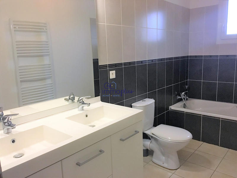 Maison - 147 m² - 6 pièces