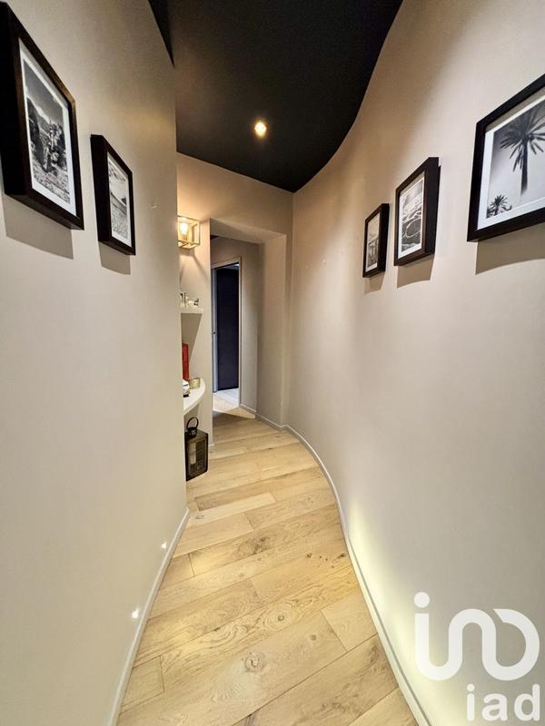 Appartement - 136 m² - 6 pièces