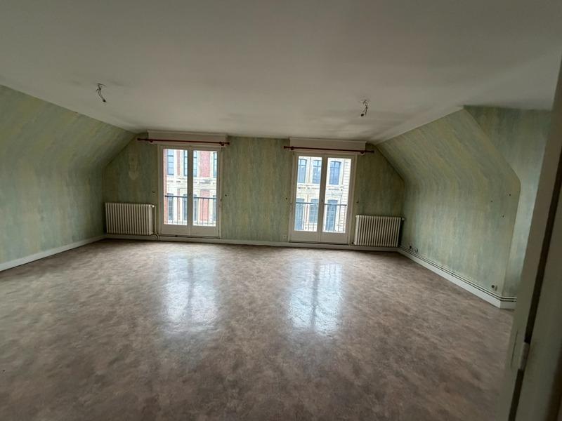 Maison de ville - 255 m² - 9 pièces