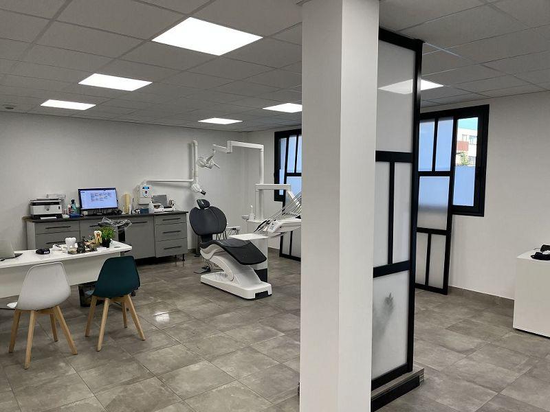 Local commercial - 165 m² - 3 pièces