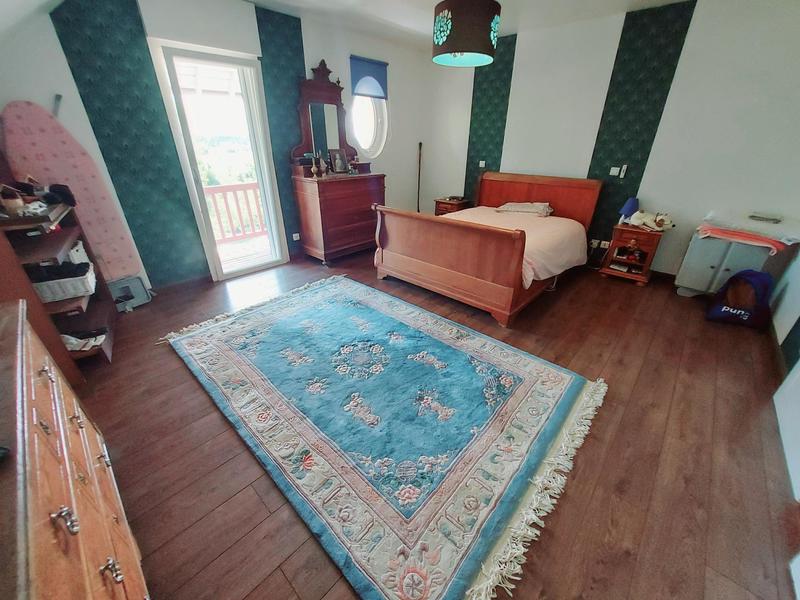 Maison - 188 m² - 7 pièces