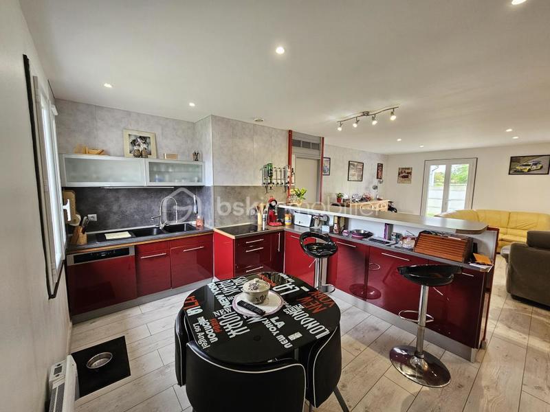 Maison traditionnelle - 105 m² - 4 pièces