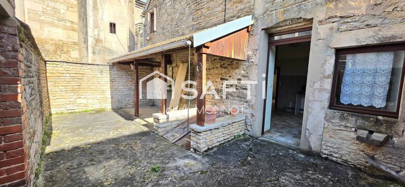 Maison - 105 m² - 6 pièces