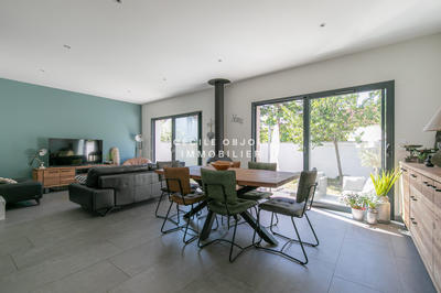 Maison contemporaine - 150 m² - 7 pièces