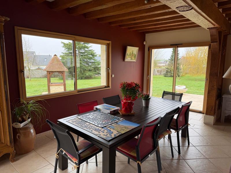 Maison traditionnelle - 225 m² - 7 pièces