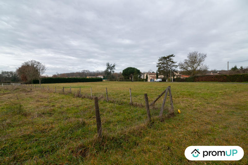 Terrain de loisirs - 2 078 m²