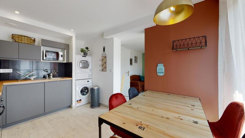 Appartement - 91 m² - 6 pièces