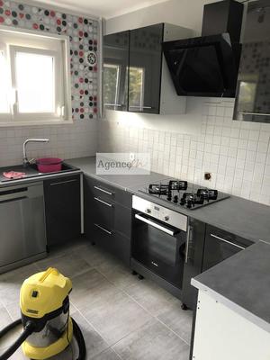 Maison - 82 m² - 4 pièces