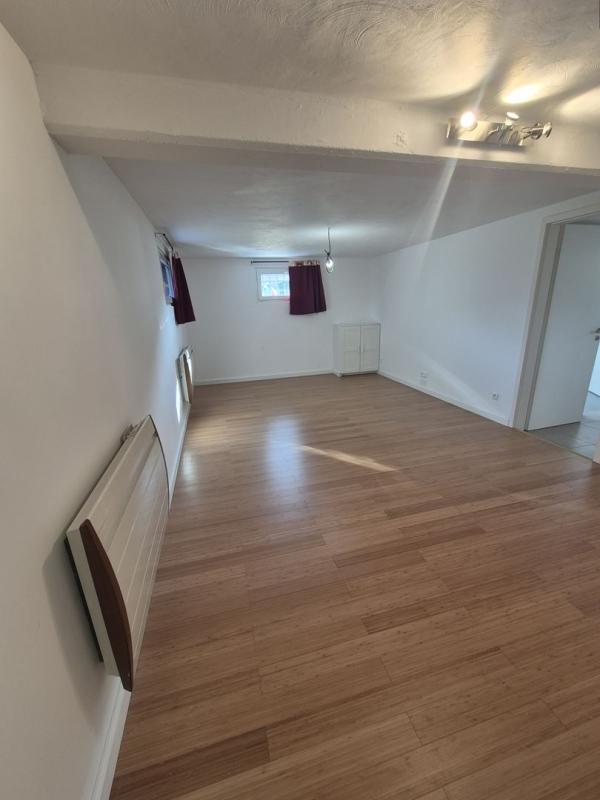 Maison traditionnelle - 95 m² - 4 pièces