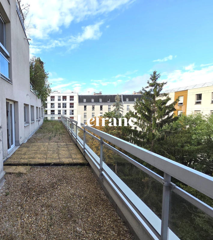 Appartement - 99 m² - 3 pièces