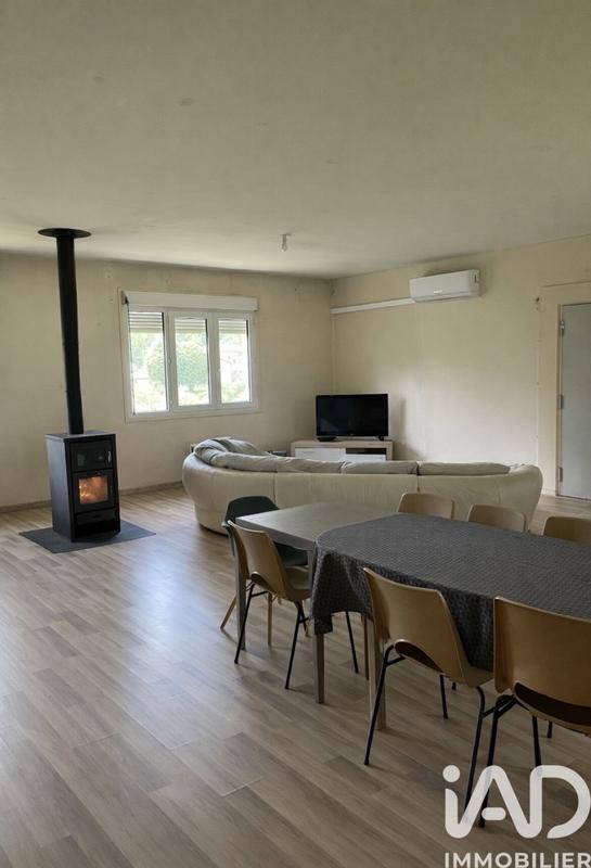 Maison - 299 m² - 4 pièces