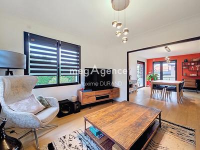 Maison - 117 m² - 6 pièces