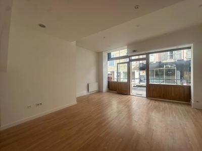 Local commercial - 75 m² - 3 pièces