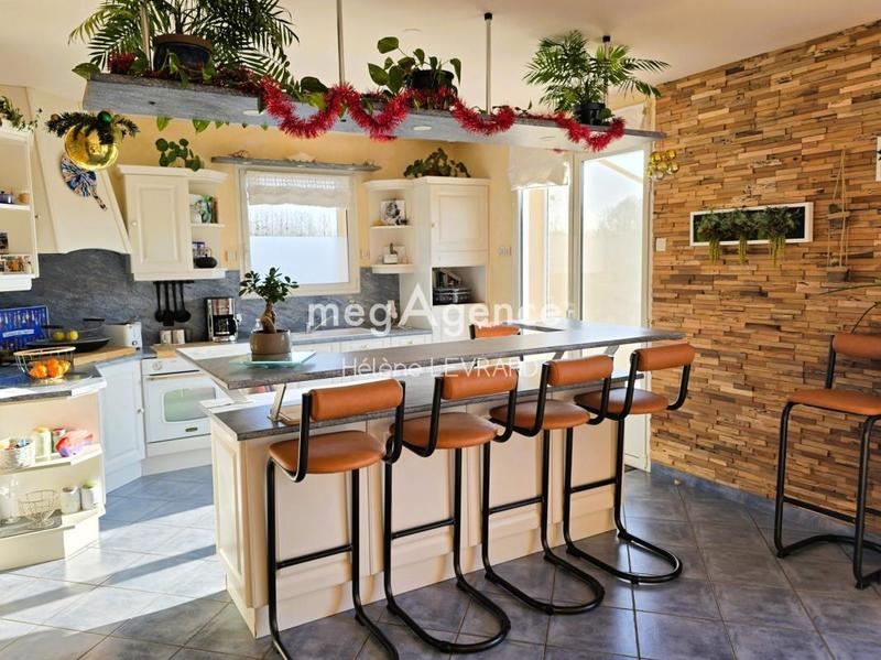 Pavillon - 148 m² - 8 pièces