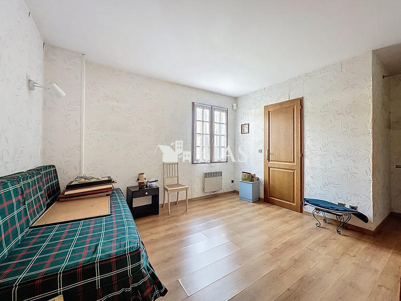 Maison - 141 m² - 6 pièces