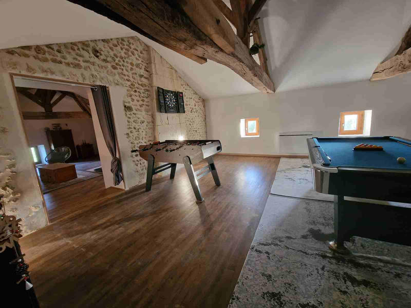 Maison - 298 m² - 7 pièces