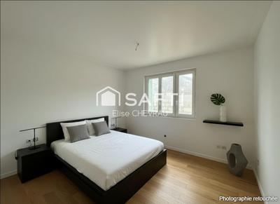 Appartement - 85 m² - 4 pièces