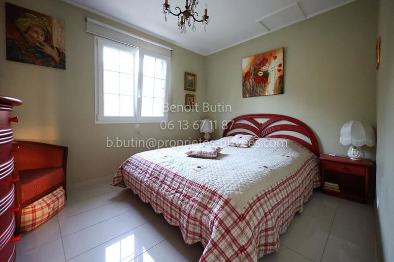 Villa - 207 m² - 8 pièces