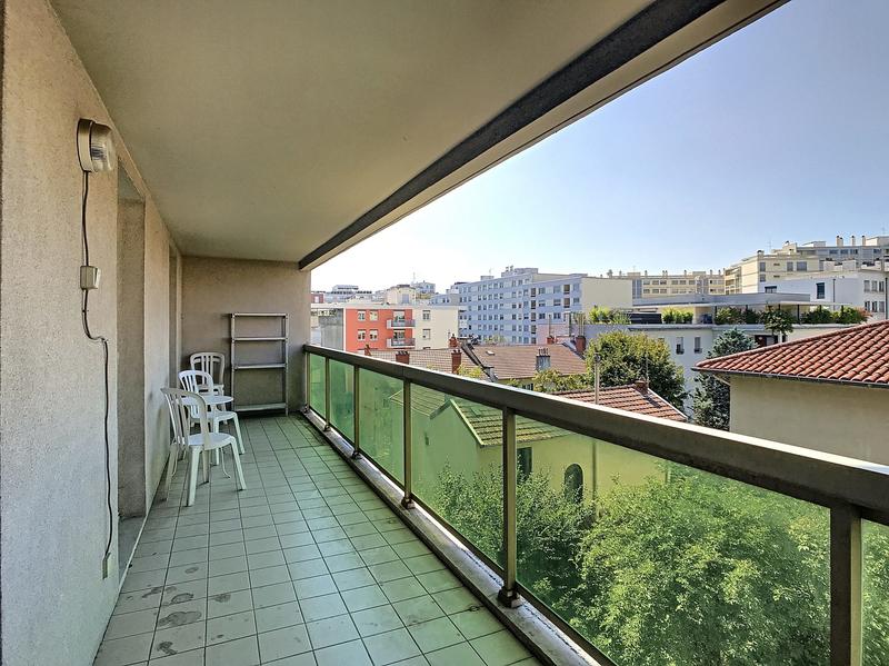 Appartement - 101 m² - 4 pièces