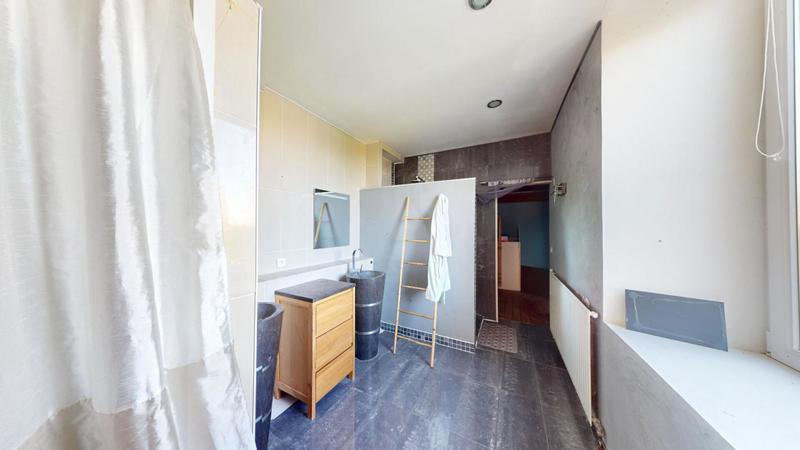 Maison - 570 m² - 15 pièces