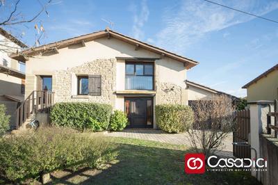 Maison - 136 m² - 4 pièces