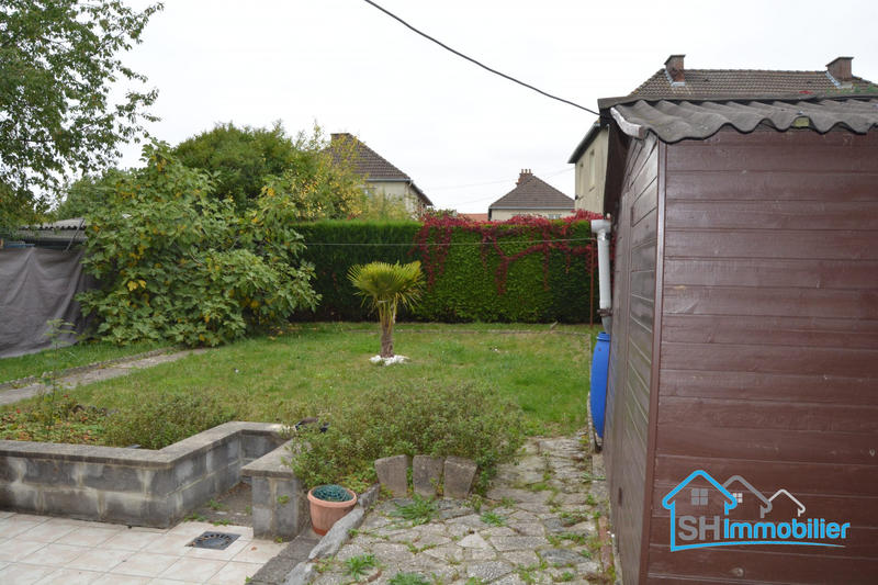 Maison - 90 m² - 5 pièces