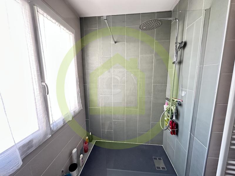 Appartement - 120 m² - 5 pièces