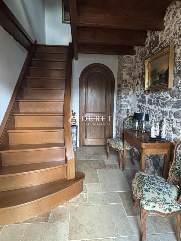 Maison ancienne - 202 m² - 7 pièces