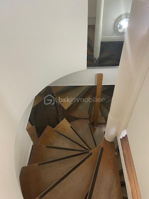 Local commercial - 89 m² - 1 pièce