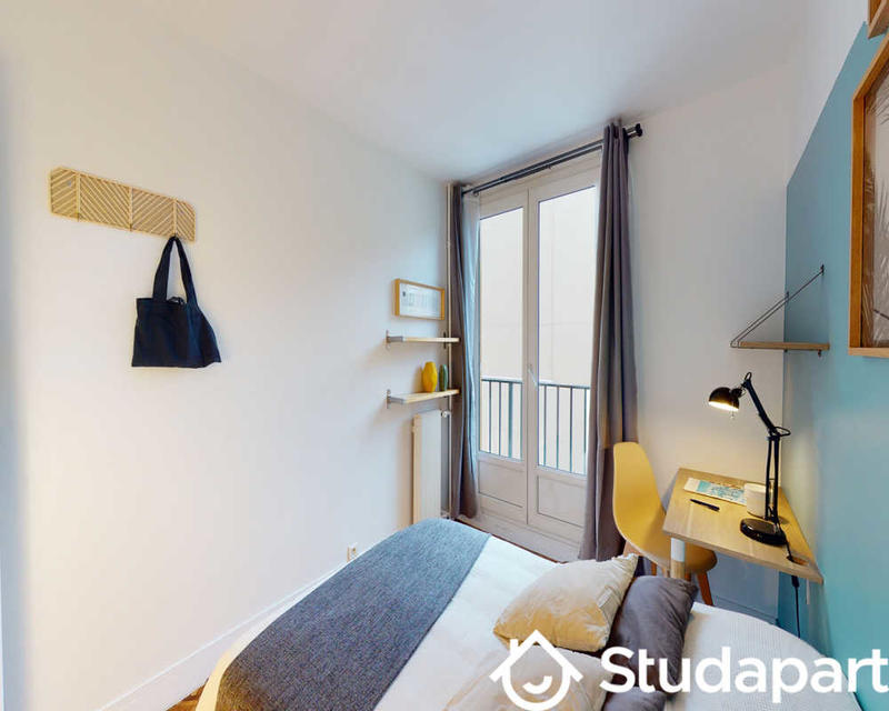 Chambre - 70 m² - 1 pièce