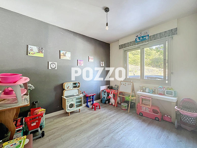 Maison - 139 m² - 6 pièces