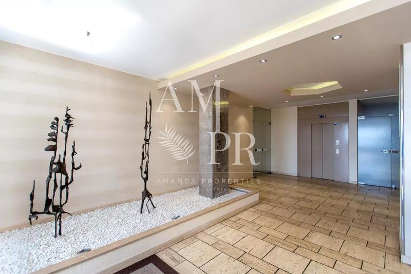 Villa sur toit - 165 m² - 4 pièces